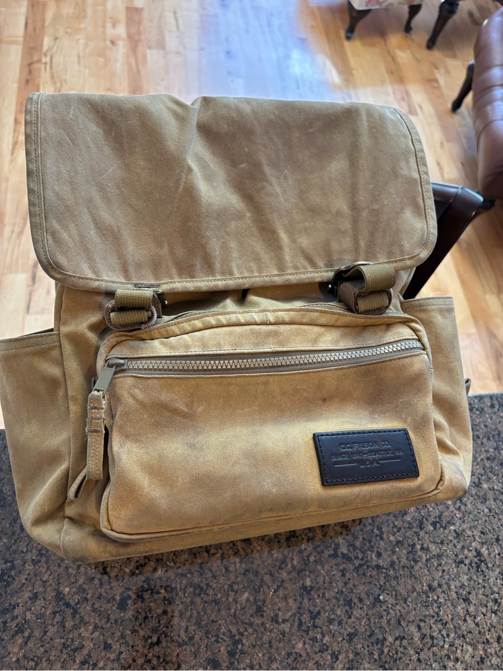 Filson Ranger Waxed Canvas Backpack /Rucksack - Picture 5 of 15